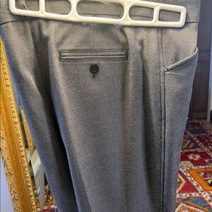 Chic Gray Trousers with Subtle Pattern